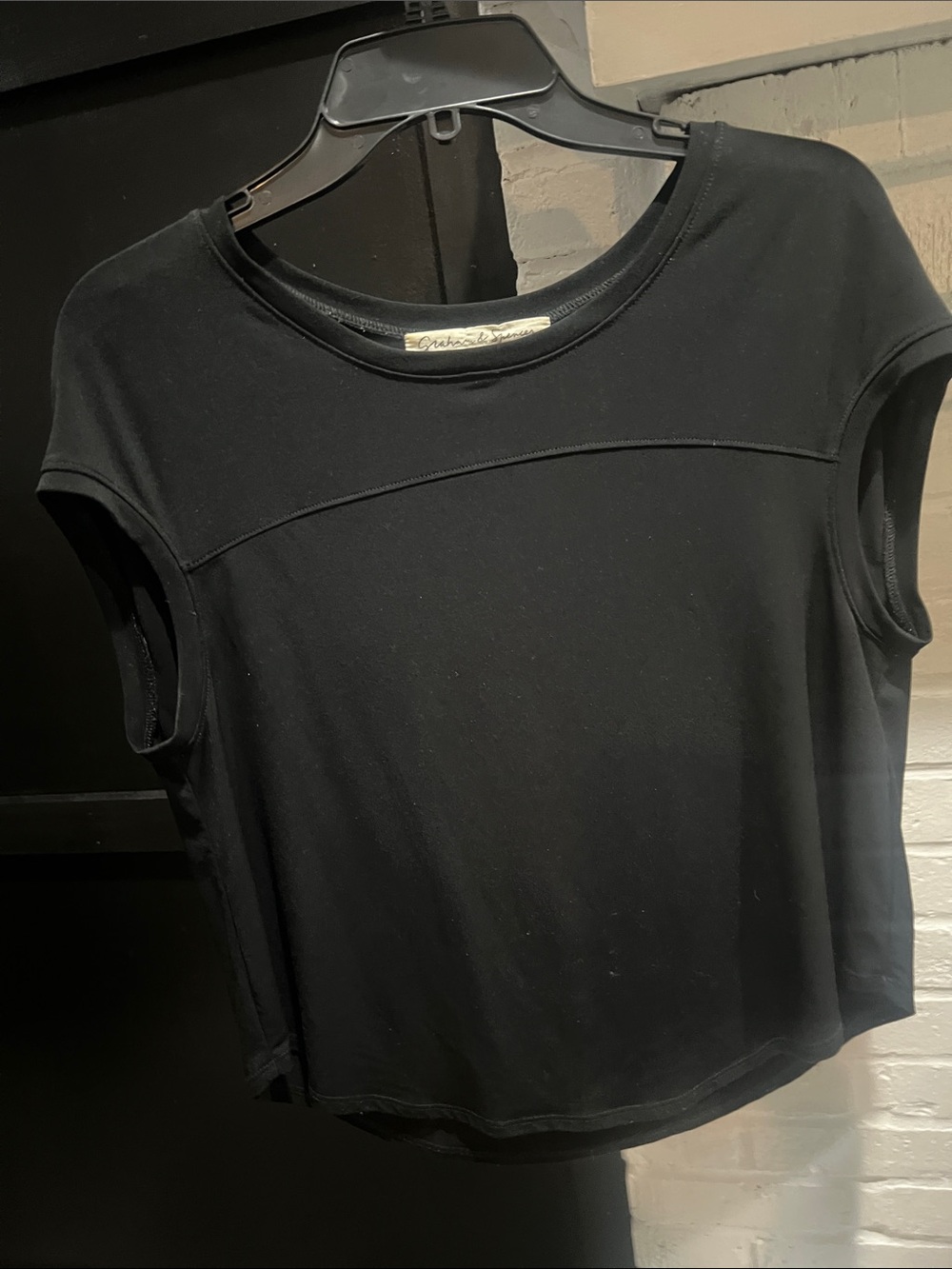 Graham & Spencer | Black Short Sleeve Top | Size Small Petite - Picture 13 of 16